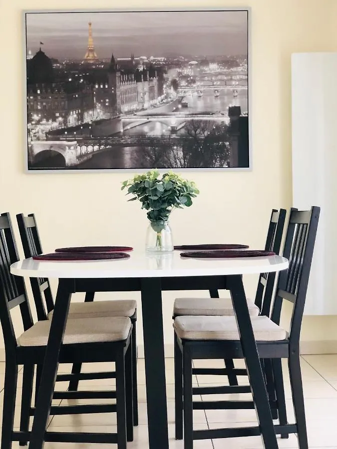 Beautiful Apartment Near Geneva Saint-Julien-en-Genevois